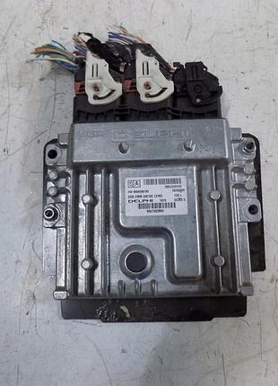 Блок управління двигуном ебу peugeot c4 5008 2.0hdi 9666098180 9667083880
