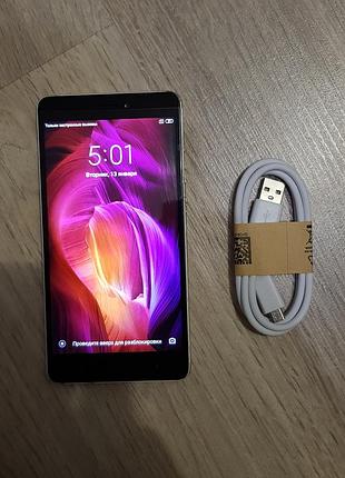 Классний xiaomi redmi note 4x в металевому корпусі, шикарна батарея і камера