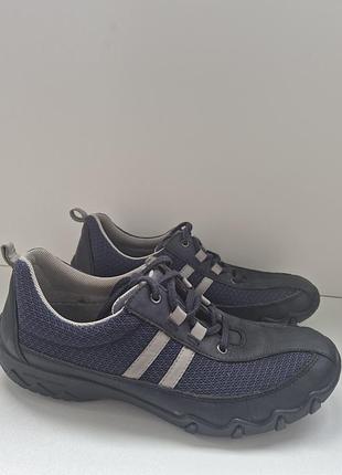 Кроссовки 40-41 размер 2