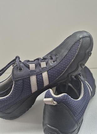 Кроссовки 40-41 размер 4