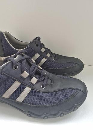 Кроссовки 40-41 размер 10