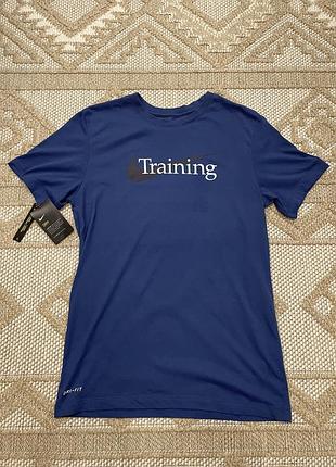 Нова футболка nike training