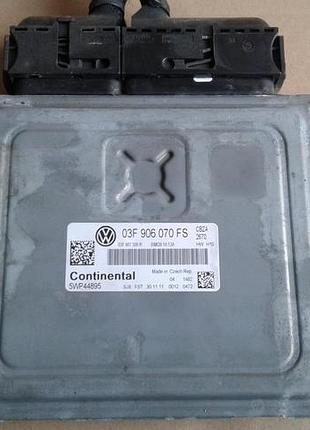 Блок управління двигуном ебу 03f906070fs 5wp44895 *k20