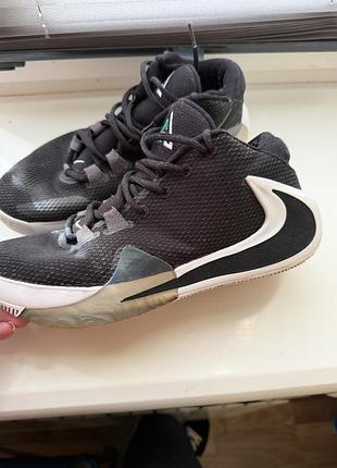 Оргінальні красовки nike 4