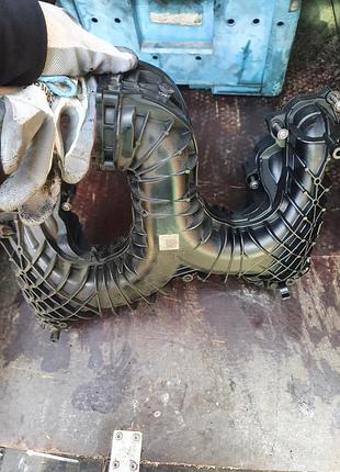 Впускний колектор volkswagen oe 059129711cs