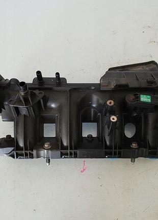 Впускний колектор renault megane iii 09 1.4 tce