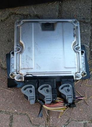 Блок управления двигателем эбу peugoet 407 2.2 hdi 0281010773 9644199880