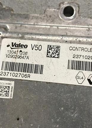 Блок управления двигателем эбу renault 237102928r 237102706r