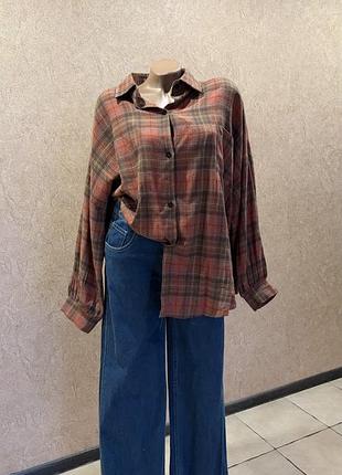 Жіноча сорочка оверсайз (oversize) у теплих тонах — ідеальний вибір для затишних багатошарових образів. розмір підійде як на xs -xl