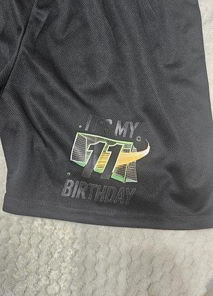 Продам костюм до дня народження 2