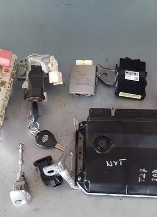Блок управления двигателем эбу toyota 89661-05d50