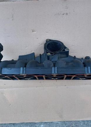 Впускний колектор vw passat b6 03g129711ap