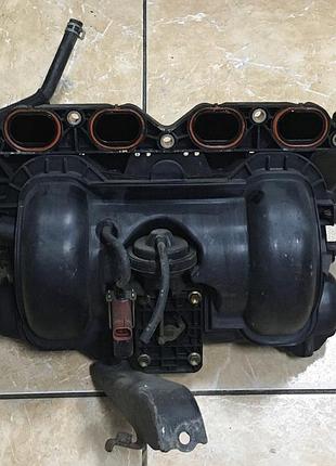 Впускний колектор lexus is i 200 2.0 бензин 98-05 р.р.