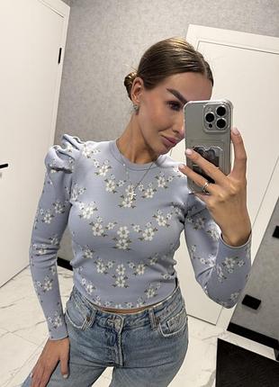 Кофта zara з акцентними плечиками