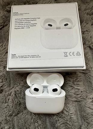Продаю airpods 3 2