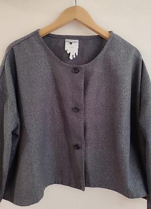 Широкий укорочений жакет monki р.s 10
