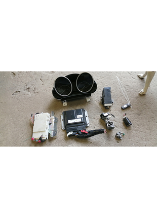 Блок управления двигателем эбу комплект, а mazda 3 09-13 2.2 mzr-cd r2ak18881e
