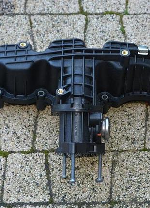 Впускний колектор vw golf 6+ 03l129711al