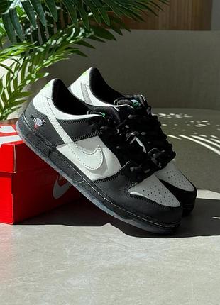 Nike sb dunk low panda pigeon