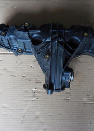 Впускний колектор audi 03l129711ba