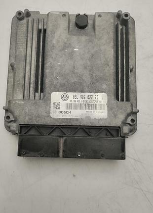 Блок управления двигателем эбу 03l906022rd сидіння skoda