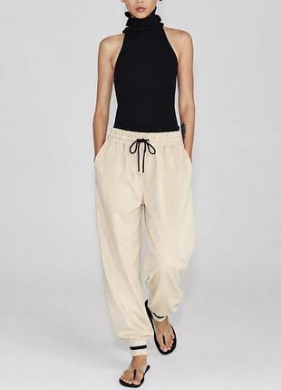 Zara брюки-джоггеры s, штаны бежевые, спортивные, повседневные, молочные, на резинке, на шнурке, айвори, бежевые