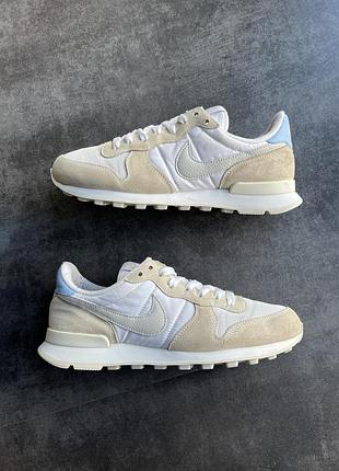 Кросівки жіночі nike internationalist