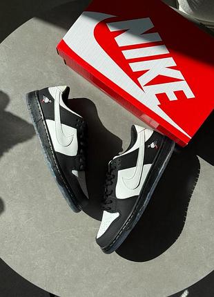 Nike sb dunk low panda pigeon 2