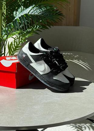Nike sb dunk low panda pigeon