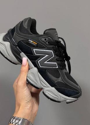 New balance 9060
black / grey cordura