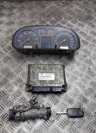 Блок управления двигателем эбу golf iv 1.6 8v 06a906019bq 4b0905851c 1j0920821a