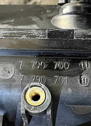 Впускний колектор 110 bmw e60 e61 x5 x6 e70 e71 3.0d m57 7790701 7790700 4