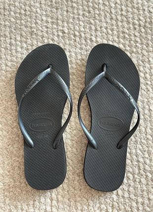 Чорні вʼєтнамки havaianas