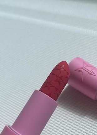 Матова помада jeffree star velvet trap 4 g 2