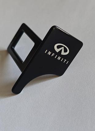 Заглушка ременя безпеки з логотипом infiniti чорні принт 20х40мм метал