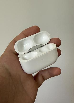 Кейс зардяний airpods pro 2 lightning для навушників