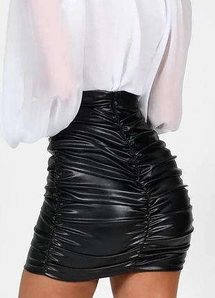 Спідниця в гармошку складання готичному стилі: cyber gothic, punk, dark acidemia, streetwear під матову шкіру