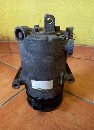 Компрессор кондиционера 6c11-19d629-ad ford transit 2.2d