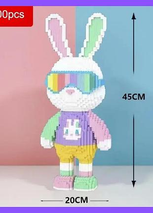Diy конструктор "кролик в очках" — яскрава 3d-модель з мікроблоків.бірюзово-рожевий 45 см заєць
