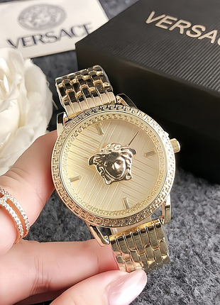 Красивий жіночий наручний годинник стиль versace, стильний і модний годинник для жінок версачі золото з жовтим