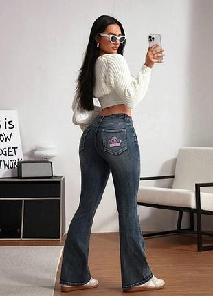 Женские повседневный джинсы-клеш shein ezwear с вышитой короной и карманами