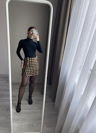Zara міні спідниця твідова хс-с 2