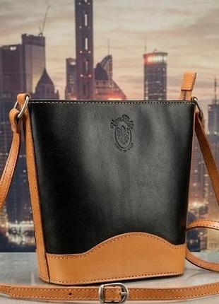 Винтажная женская сумка кросс-боди vera pelle (made in italy) из натуральной гладкой кожи. цвет: черный / рыжий (коричневый)
италия (винтаж)