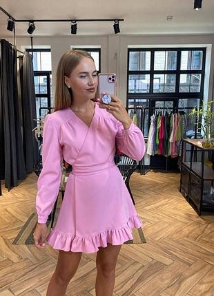 Платье мини на запах с рюшами 7