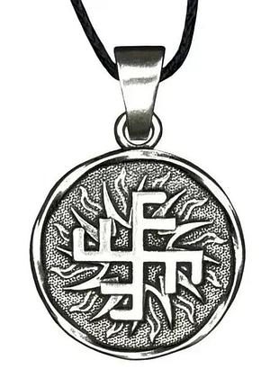 Славянский оберег солнечный крест серебристый с жгутом