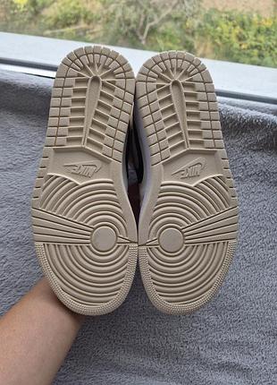 Кроссовки 37.5р. jordan 8