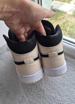 Кроссовки 37.5р. jordan 6