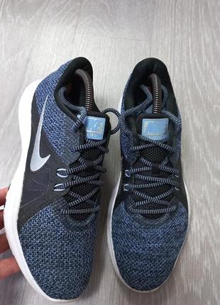 Женские кроссовки nike
