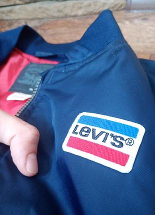Стильный демисезонный бомбер levi's, размер 12а / 152 см