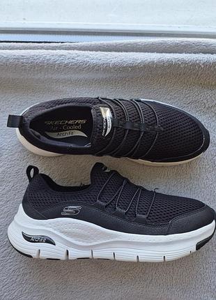 Кросівки skechers 41р. 2